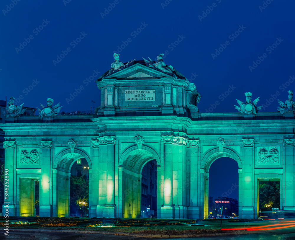 Obraz premium Puerta de Alcala,, Monument, Madrid, Spanien