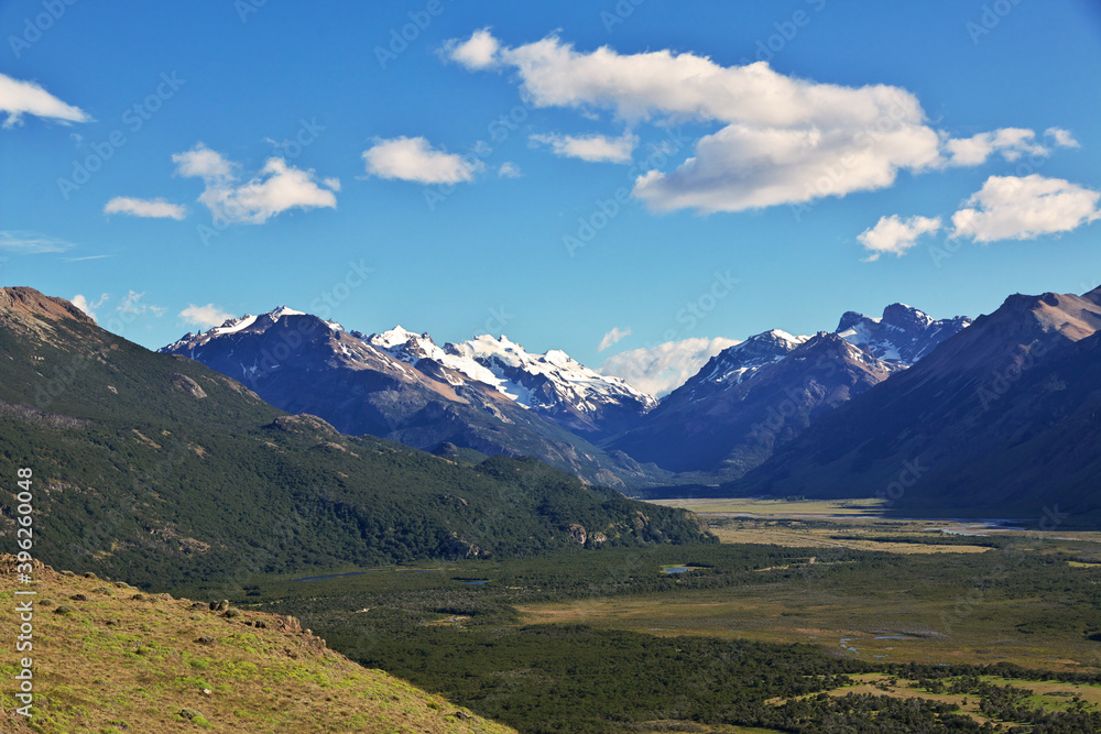 Fototapeta premium The panorama view close Fitz Roy, El Chalten, Patagonia, Argentina