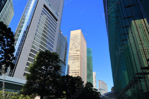 東京・汐留の高層オフィス街