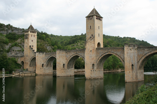 valentré bridge and river lot in cahors (france)