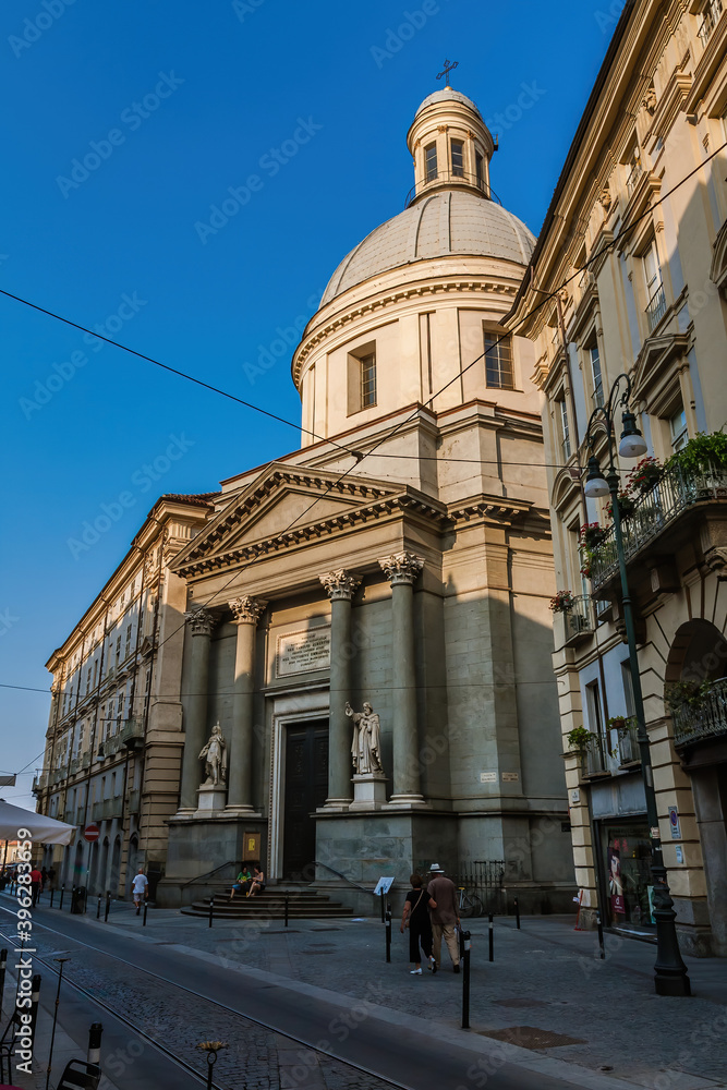 Basilica of Saints Maurice and Lazarus, Turin