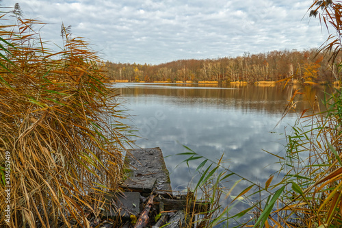 Steg mit Blick auf den Untersee in der Ville-Seenplatte bei Erftstadt photo