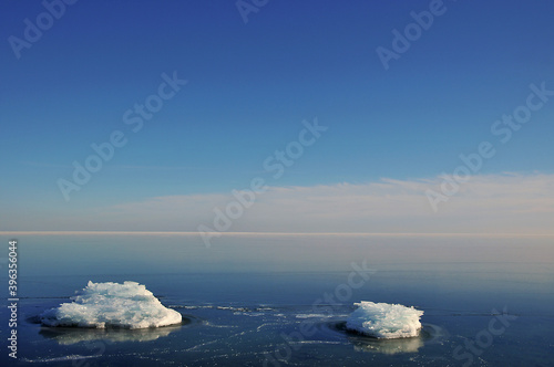 small icebergs ice buildup in Lake Ontario