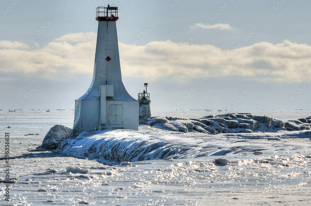 Cobourg lighthouse in the snow and ice