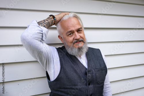 Rainer Senior mit Tattoos und Stylefaktor