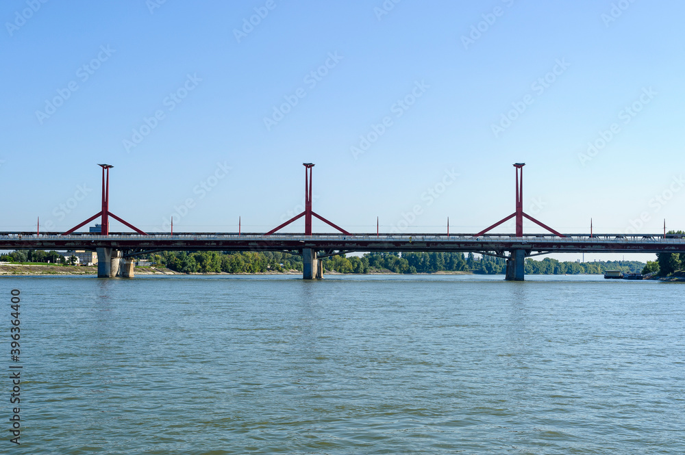 Rakoczi Bridge (Rákóczi híd) in Budapest, Hungary.- Rakoczi Bridge (Rákóczi híd) was inaugurated in October 1995. Its completely contemporary shape and its lampposts make it the most modern of all the
