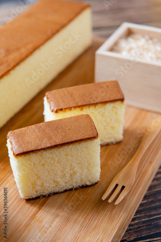 Honey Sponge Cake, japanese sweets, castella cake, (Japanese sponge cake)