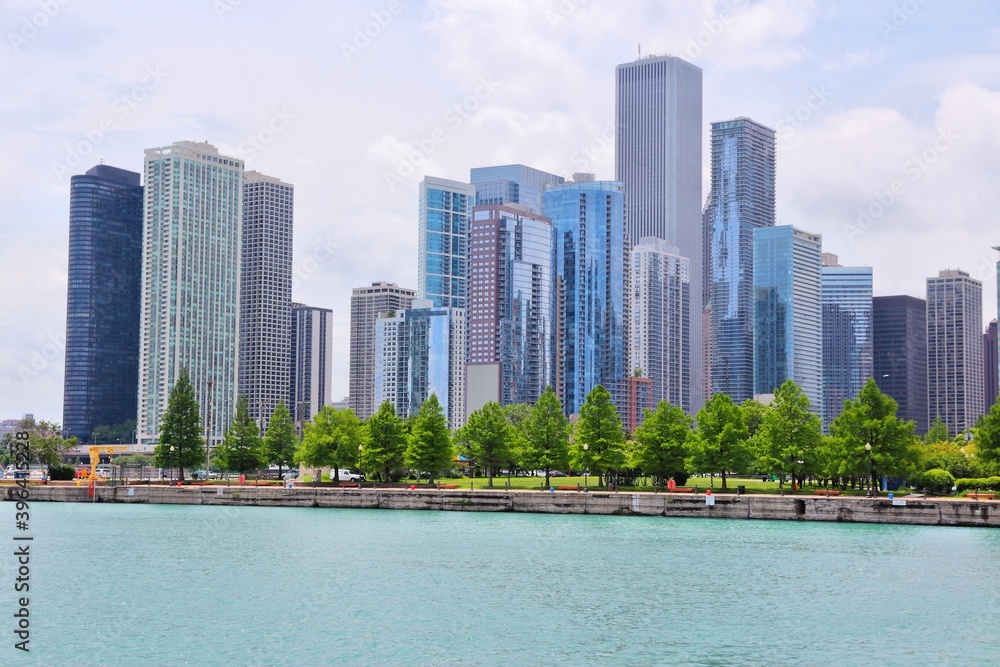 Obraz premium Chicago skyline from Lake Michigan