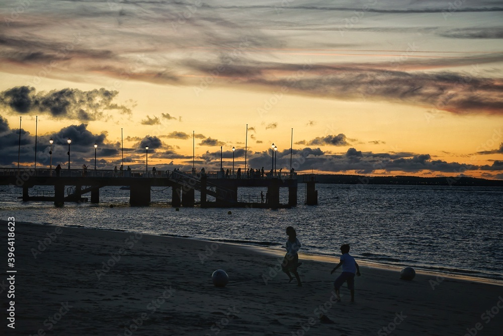 Obraz premium sunset on the beach