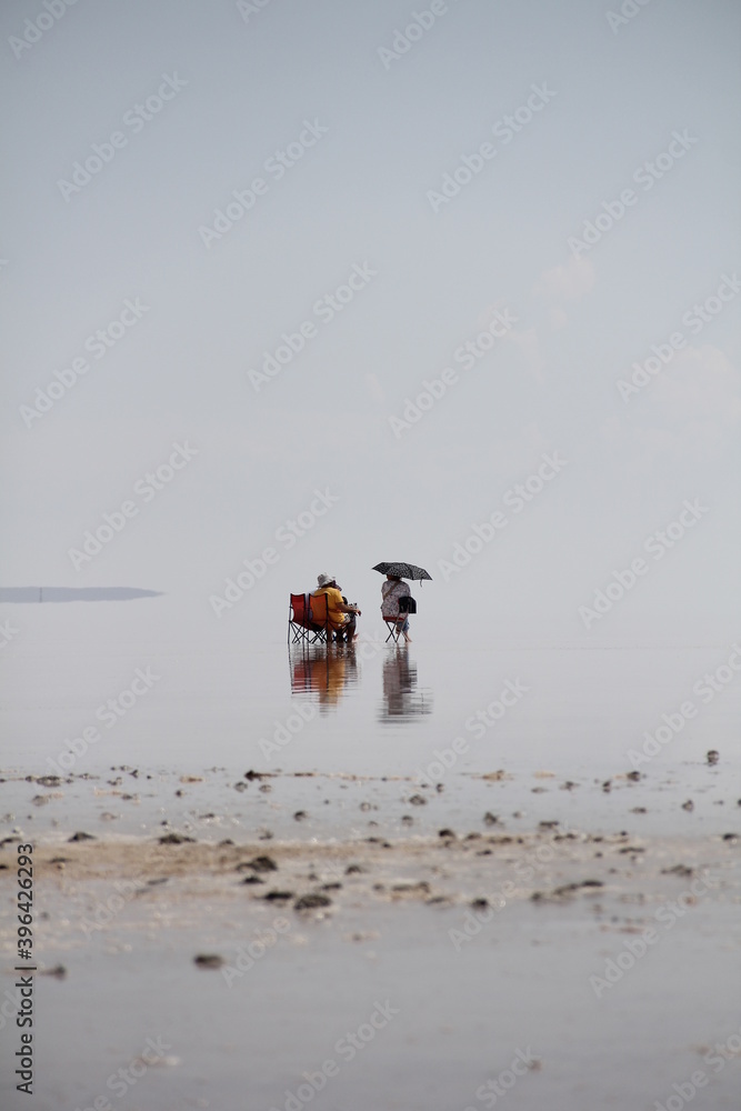 Fototapeta premium Enjoying in the salt lake