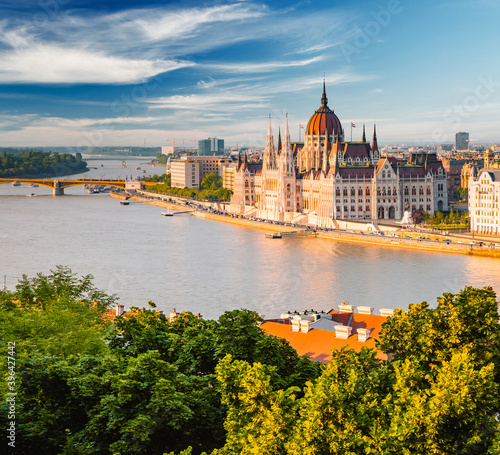 Photography Awesome top view of the Hungarian Parliament on the Danube river at sunny day