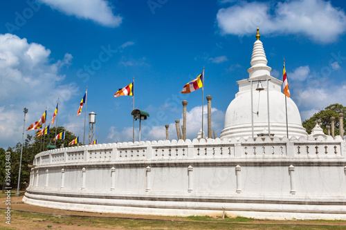 Thuparamaya dagoba (stupa)