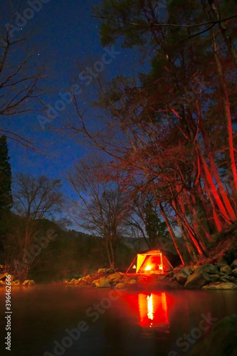 camping by night