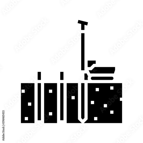 pile driving glyph icon vector. pile driving sign. isolated contour symbol black illustration