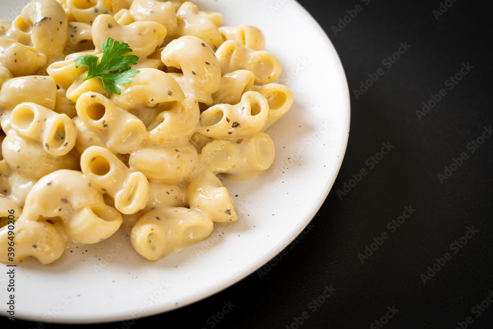 macaroni and cheese with herbs macaroni and cheese with herbs