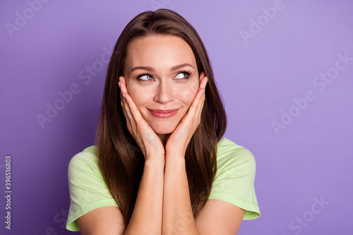 Close-up portrait of her she nice attractive lovely cute dreamy cheerful cheery girl thinking fantasizing copy space isolated bright vivid shine vibrant lilac violet color background