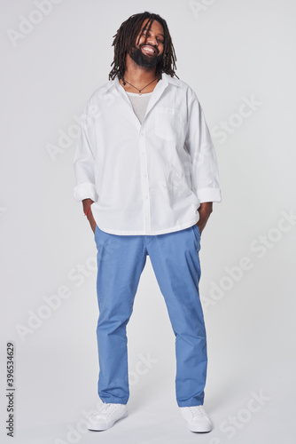 Plus size white shirt blue pants apparel men&#39;s fashion