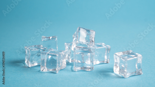 Fake ice cubes. Reusable ice cubes. Acrylic ice cubes for photography. Fake ice props. Fake ice blocks. Acrylic chunks