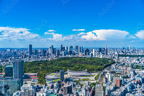 Photos A sunny day in Tokyo, the skyscrapers of Shinjuku, and the streets of Shibuya