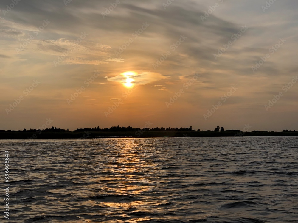 Obraz premium sunset over the sea