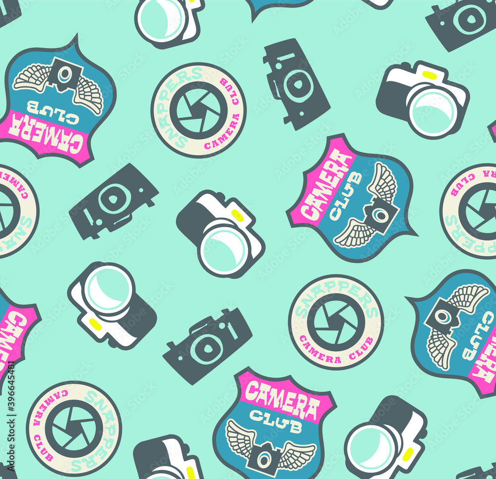 Fototapeta premium Seamless analog and vintage music and video equipment print design.
