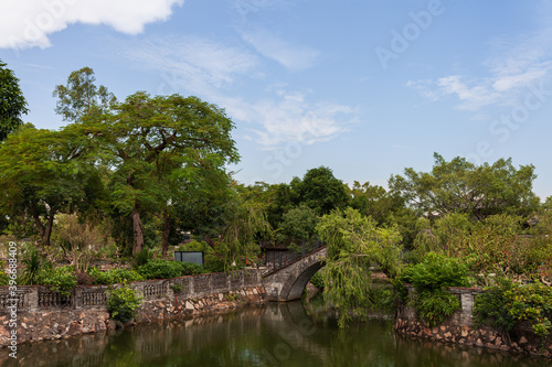 Fototapeta Naklejka Na Ścianę i Meble -  Chinese Traditional Gardens and Ancient Buildings, East Asia Travel.