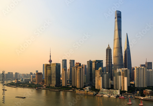 Shanghai Skyline © Matthew Lingerfelt