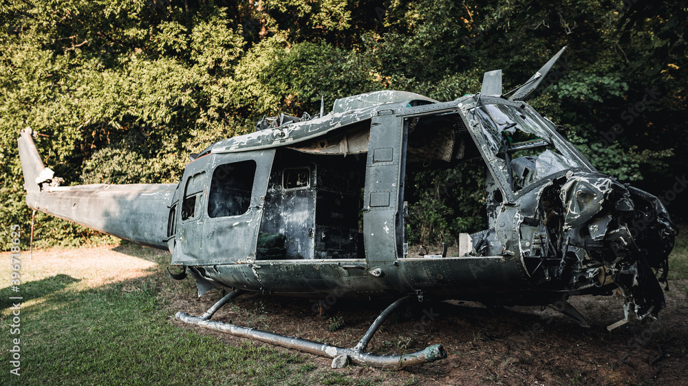 Naklejka premium Huey Down