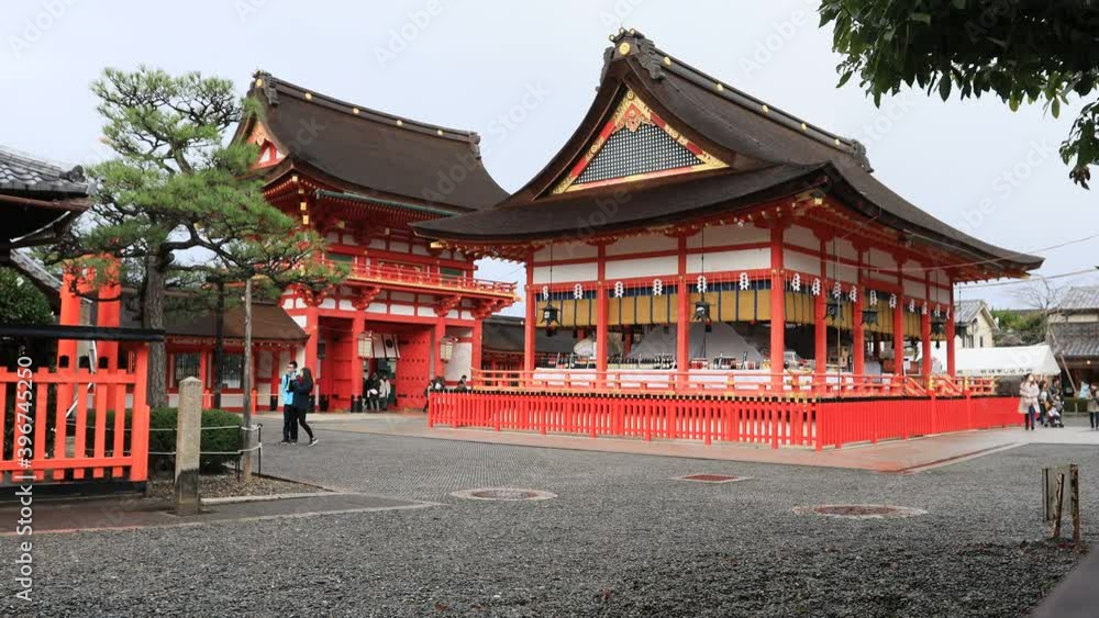 Inner court yard of Fushimi Inari Taisha Buddhist temple in Kyoto, Japan – 4k.
Inner court yard of Fushimi Inari Taisha Buddhist temple in Kyoto, Japan – 4k.