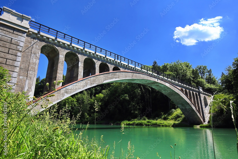 Die neue Illerbrücke zwischen Illerbeuren und Lautrach Die neue Illerbrücke zwischen Illerbeuren und Lautrach