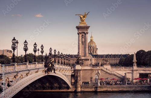 Pont Alexandre III © robindjebali