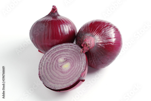 Fresh raw red onions