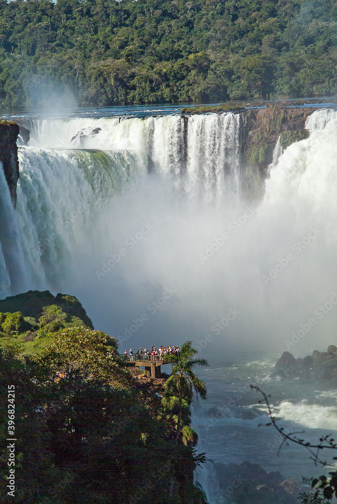 Fototapeta premium Iguazu Falls between Brazil, Argentina and Paraguay