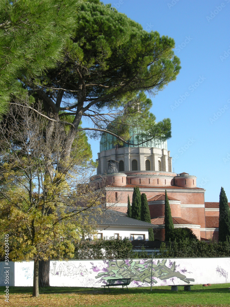 Fototapeta premium Tempio Ossario Udine ft0211 Parco Moretti Friuli venezia giulia Italia