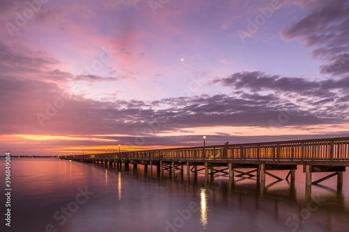 Canvas Print Indian Riverside Park Fishing Pier at Sunrise