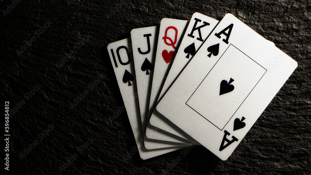 Obraz premium Royal flash without a single card on a black table.