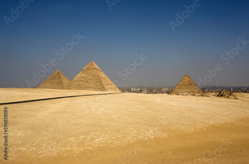 Giza Pyramids  cairo  Egypt  Tranquil Scene  Mystery  Past  Monument  Old Ruin  Egyptian Culture