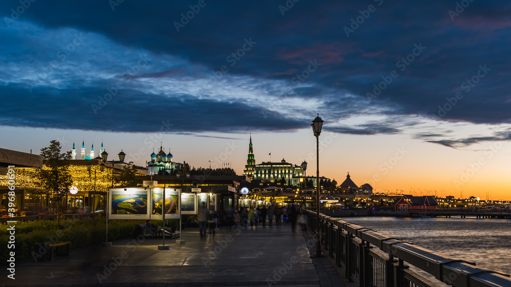 Fototapeta premium sunset over the kazan embankment