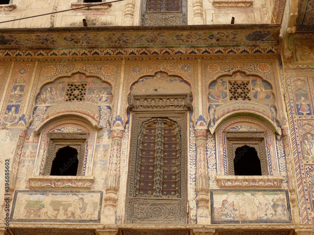 Stunning architecture offside the touristic trails: haveli in the city of Bikaner in Rajasthan, India