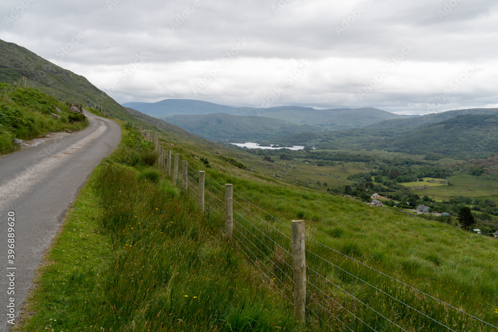 Φωτογραφία Landscape of Gap of Dunloe drive in The Ring of Kerry Route