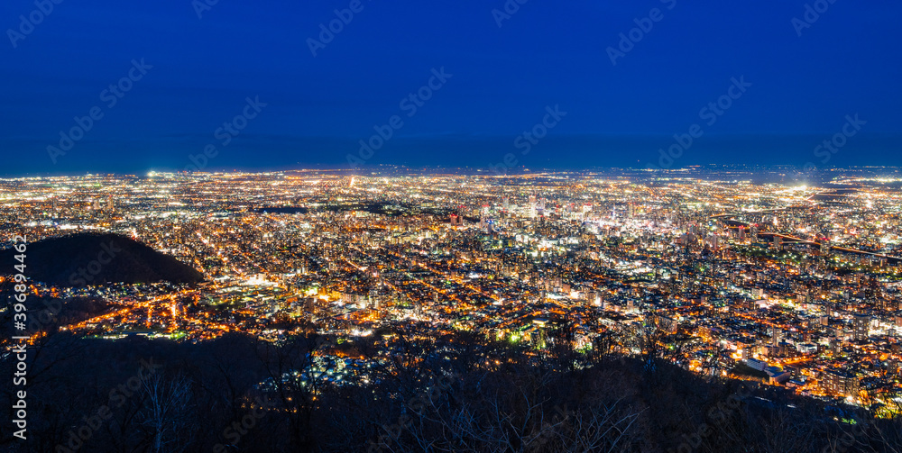 日本新三大夜景　札幌　藻岩山から眺望　ワイド