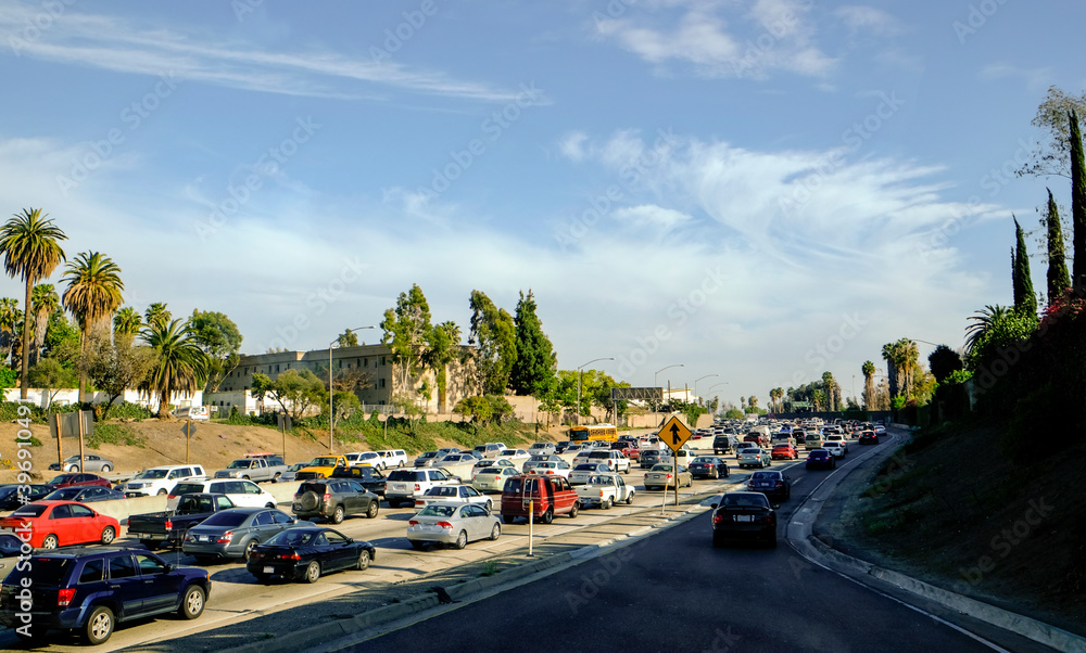 Rush hour on the 101 south in Los Angeles