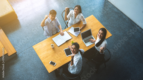 Group of Business People Di...