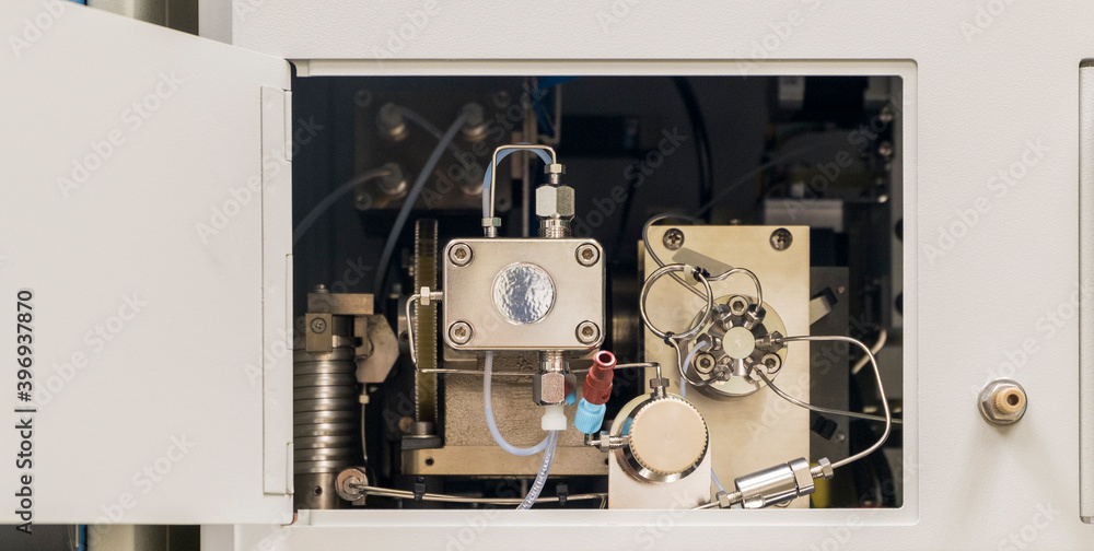 Internal images for investigating the composition of solutions that aid in scientific research studies. Internal images for investigating the composition of solutions that aid in scientific research studies.