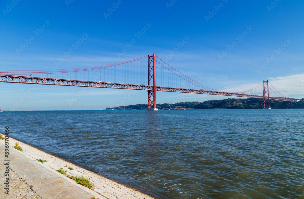 The 25 de Abril Bridge The 25 de Abril Bridge