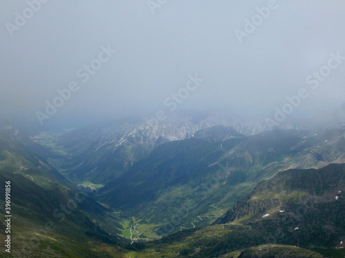 Stubai high-altitude hiking trail, lap 7 in Tyrol, Austria © BirgitKorber