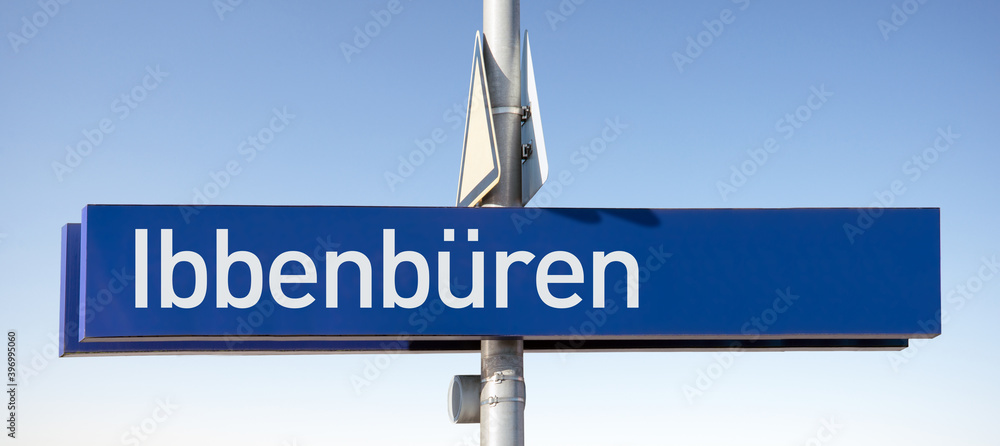 Tafel, Bahnhof, Ibbenbüren, (Symbolbild) StockFoto Adobe Stock