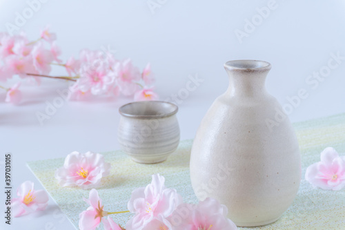 日本酒と桜_お花見