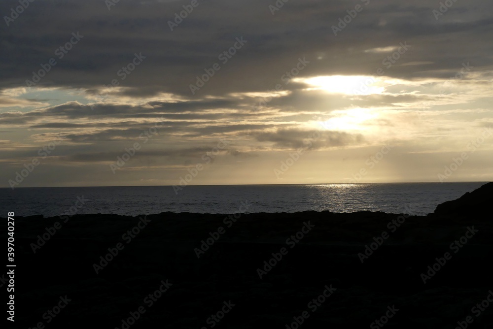 Obraz premium sunset over the sea