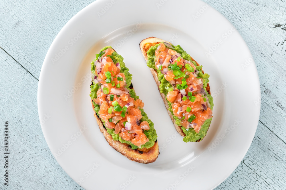 Guacamole and salmon toasts Guacamole and salmon toasts